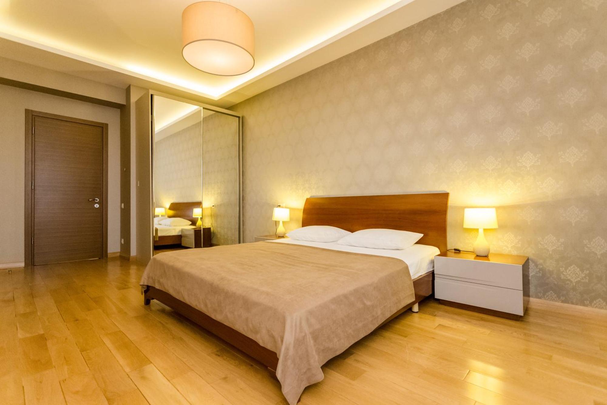 The Grand Apartment Lll Tbilissi Extérieur photo